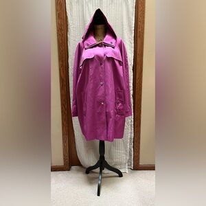 LONDON FOG Women's Double Collar Raincoat size 3X